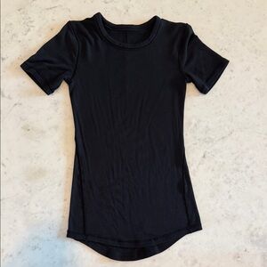Lululemon ribbed black shirt small